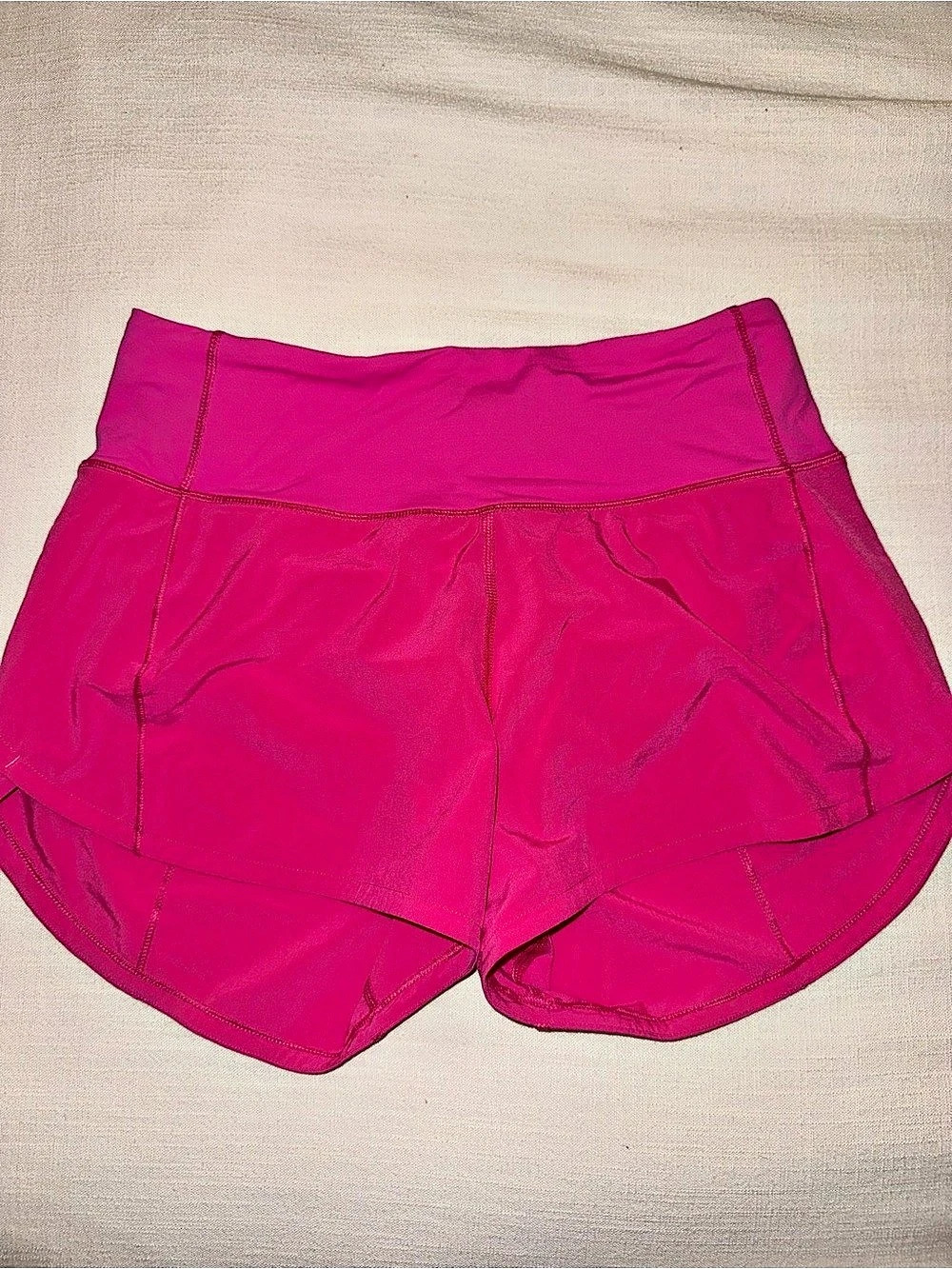 lululemon Speed Up Low-Rise Short 2.5" Sonic Pink Size 2